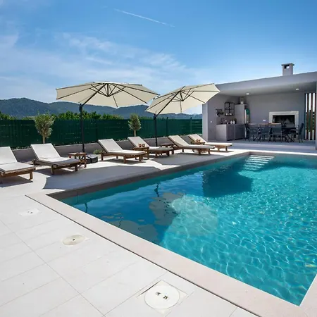 Miamare Luxury With Pool Surrounded By Nature * Opuzen (Dubrovnik-Neretva)