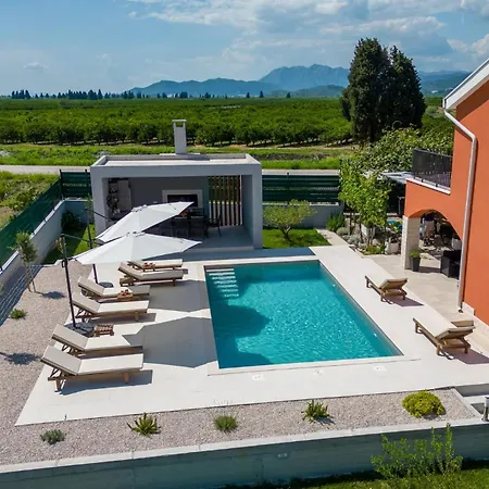 Miamare Luxury With Pool Surrounded By Nature فيلة *